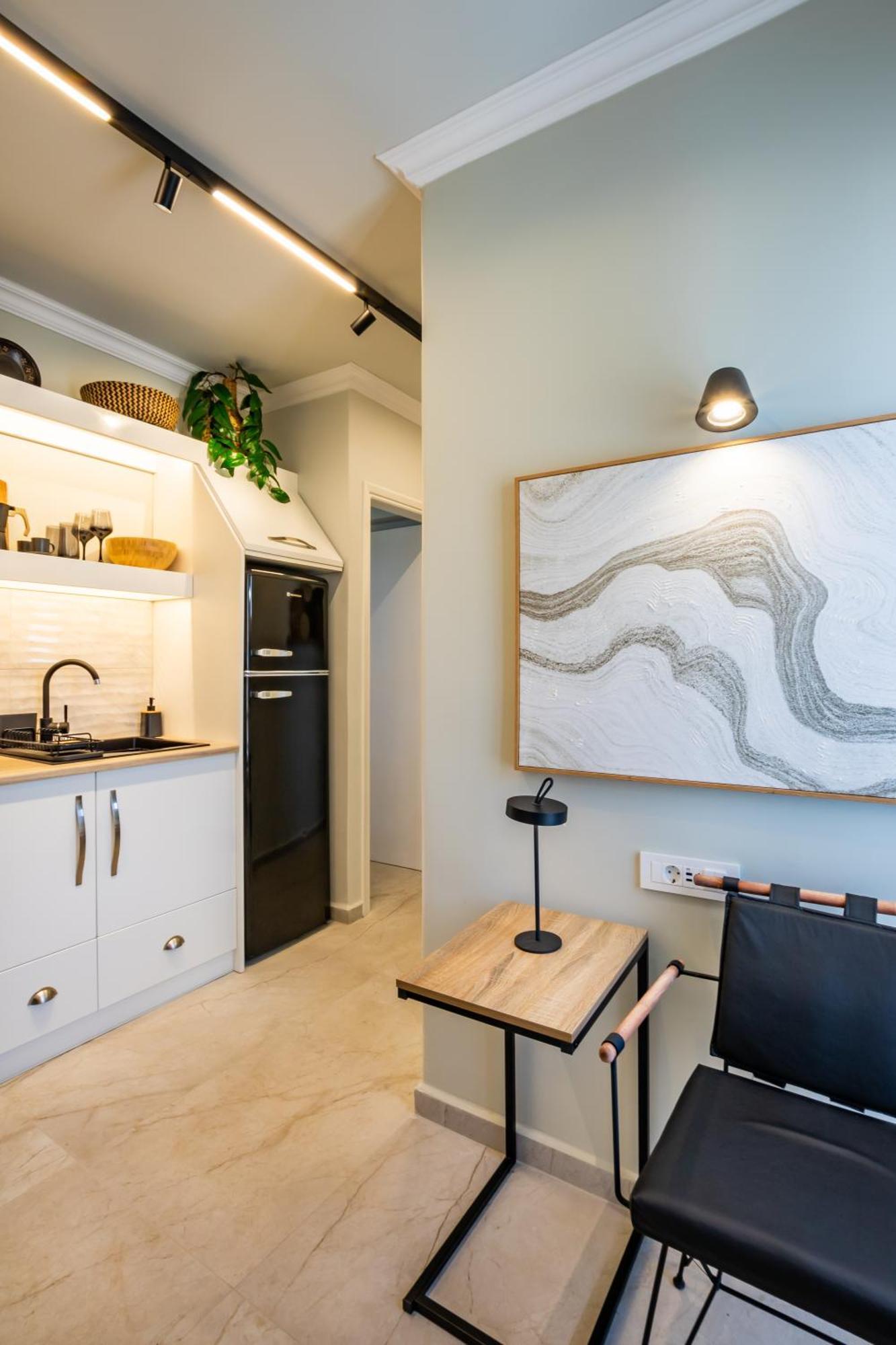 Le Grand Bleu Studios & Apartments Lefkos  部屋 写真